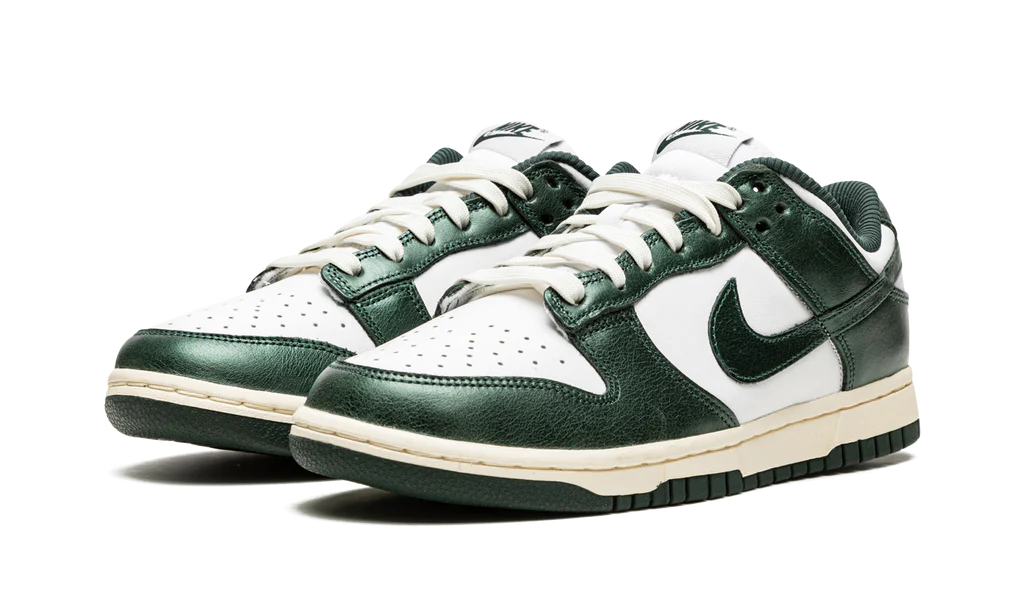 Nike Dunk Low Vintage Green (W)