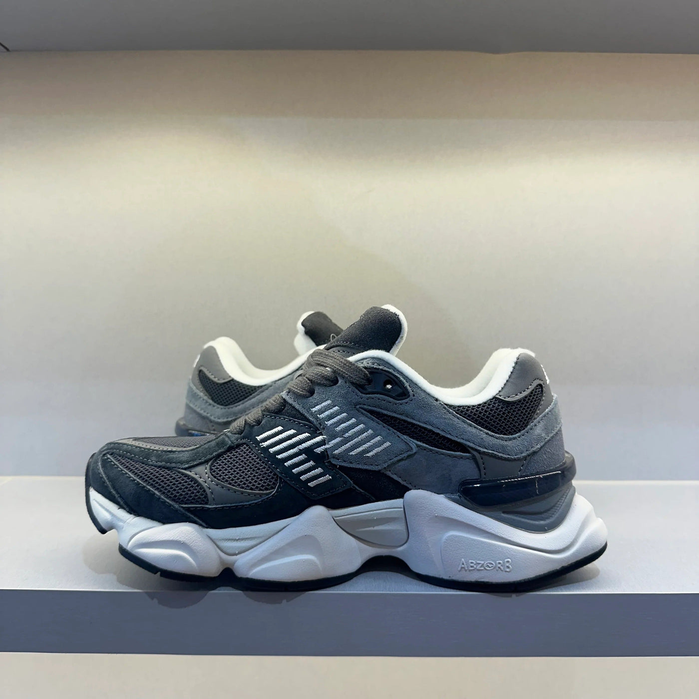 New Balance 9060 Grey