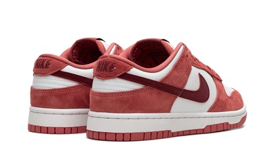 Nike Dunk Low Valentine's Day