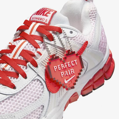 Nike Zoom Vomero 5 Valentine's Day