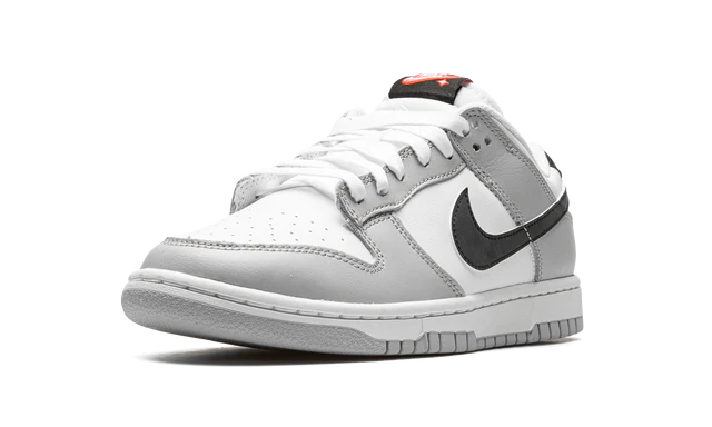 Nike Dunk Low SE Jackpot