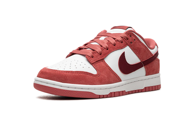 Nike Dunk Low Valentine's Day